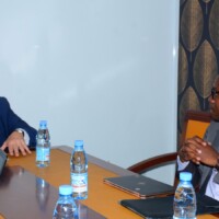 JFN /ACTUALITES : L’AMBASSADEUR DE FRANCE AU CAMEROUN EN VISITE AU SIEGE DU GROUPE JFN 